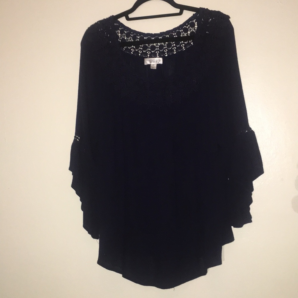 Flowy navy shirt